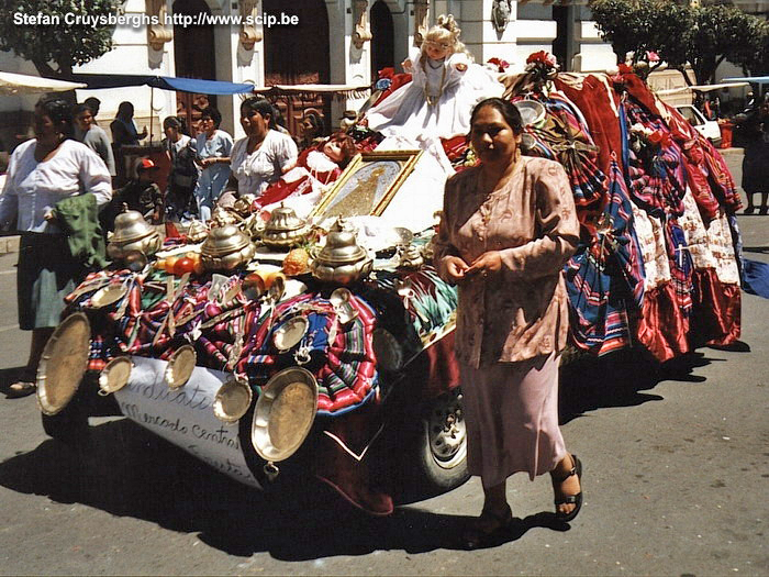 Sucre - Festividad Guadalupe Processies en optochten ter ere van de maagd van Guadalupe in de oude koloniale stad Sucre. Stefan Cruysberghs